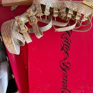 BRAND NEW NELLY BERNAL HEELS ♥️ size 8M